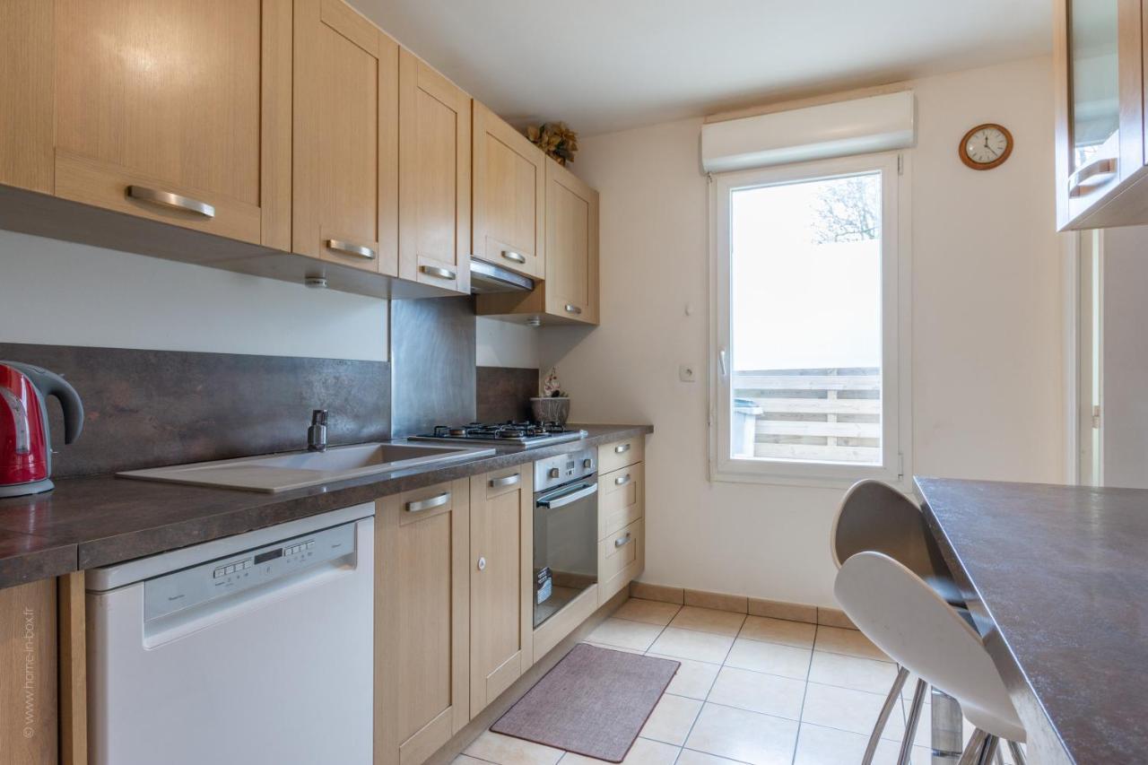 Le Duplex Chessy - 15Min From Disneyland - 2 Private Parkings - Garden - Kingsize & Queensize Bed - Supermarket Behind The House Exterior photo